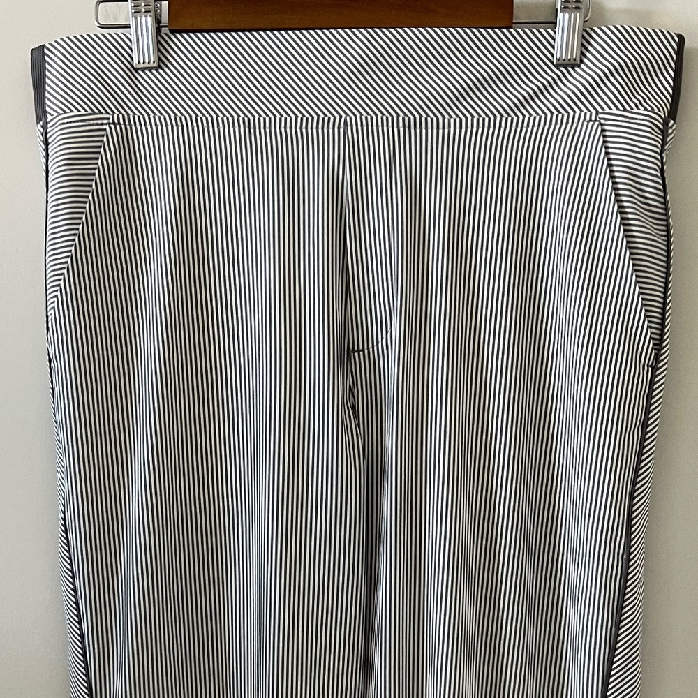 Athleta Black & White Striped Wide-Leg Pants